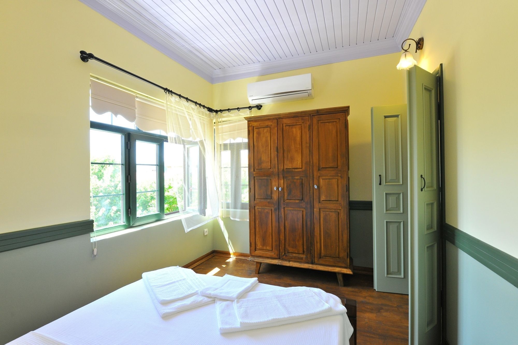 Petrino Goekceada Hotel&Kitchen Имврос Экстерьер фото